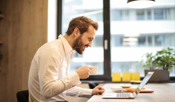 Discover the ultimate guide to managing long-term employee absences with ISGUS USA