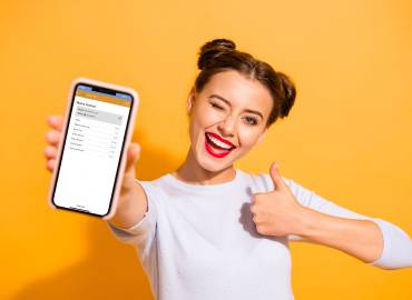 ISGUS mobile App Frau Handy Smartphone 